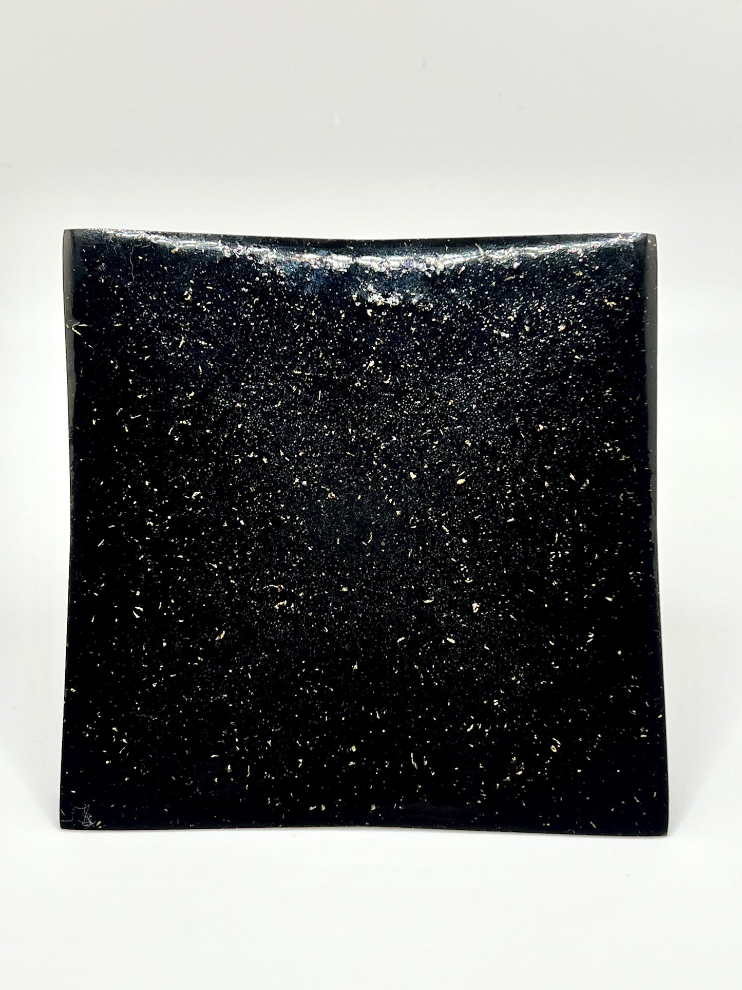 ROSE PASSION Quartz Magic Mix Earth Frequency Orgone Giza 8-Side Pyramid with Heart Chakra Balancing Minerals