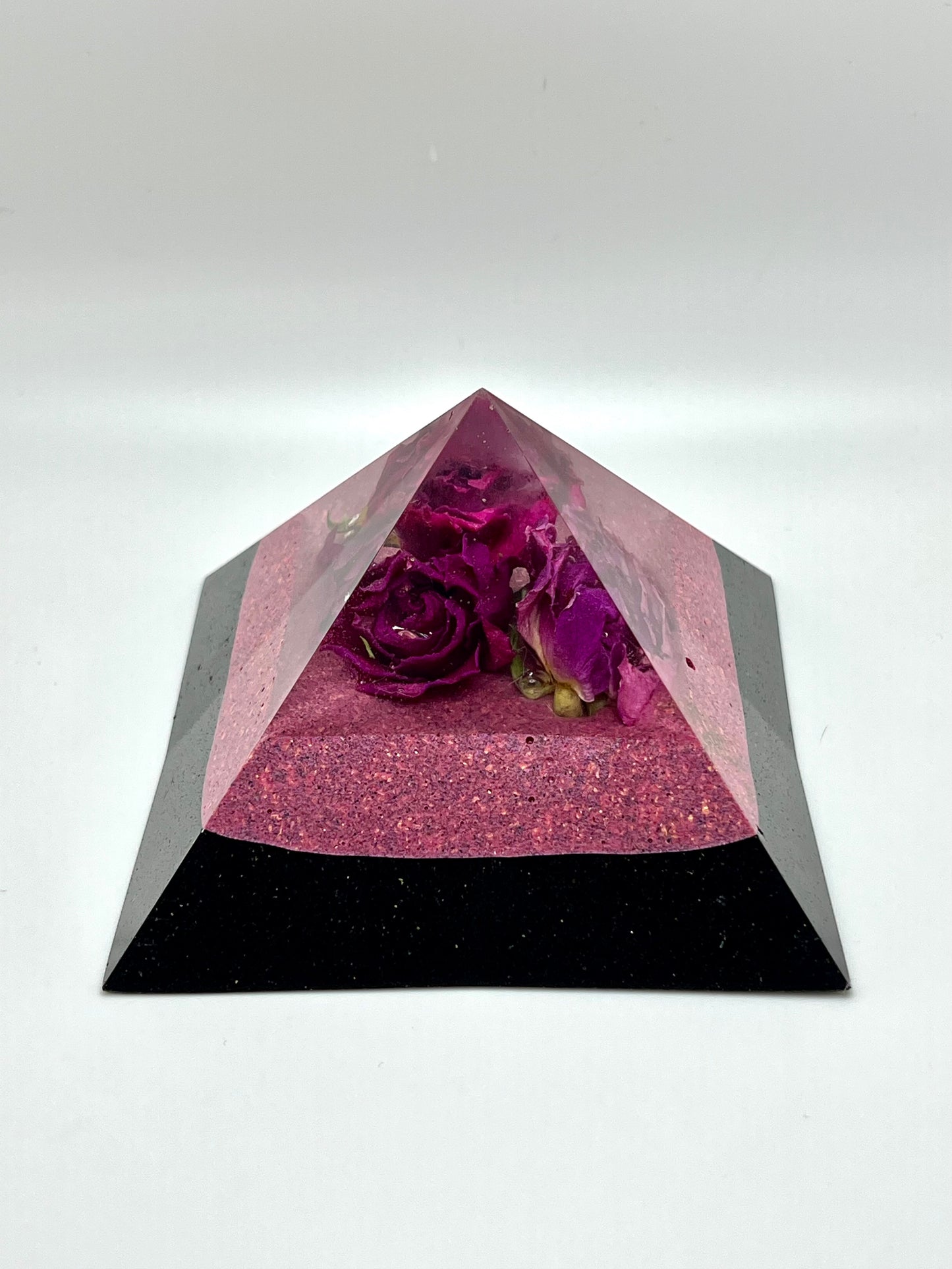 ROSE PASSION Quartz Magic Mix Earth Frequency Orgone Giza 8-Side Pyramid with Heart Chakra Balancing Minerals