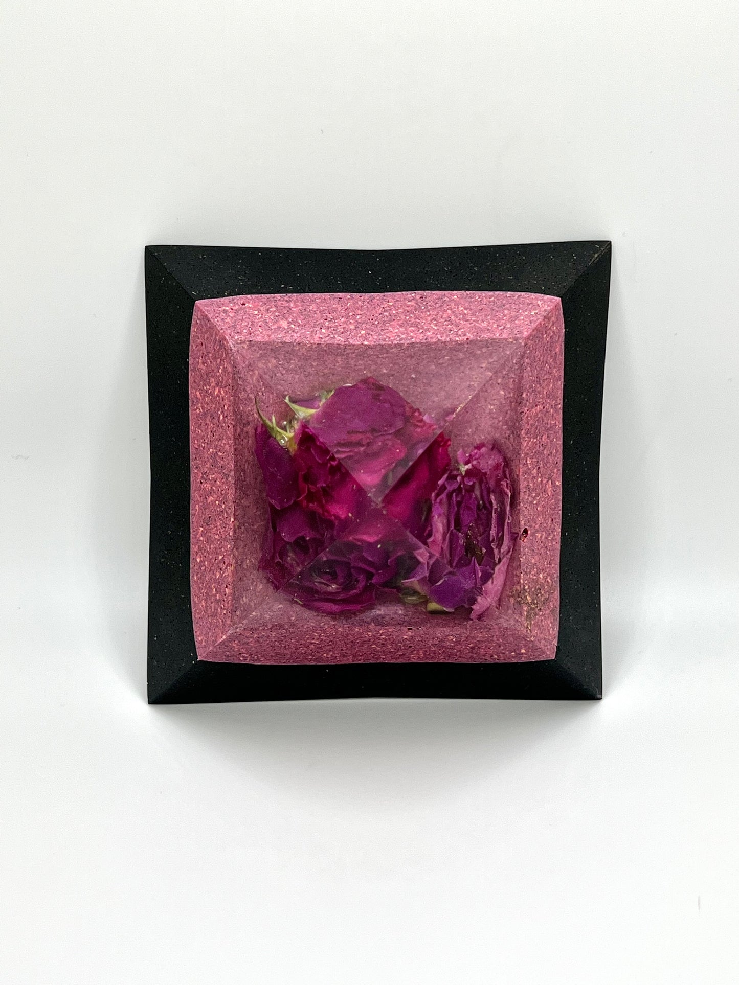 ROSE PASSION Quartz Magic Mix Earth Frequency Orgone Giza 8-Side Pyramid with Heart Chakra Balancing Minerals