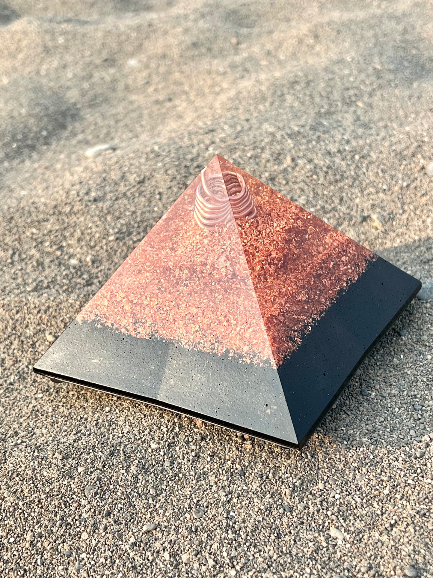 HARMONIC FIELD. Copper Wrapped Quartz. Full Magic Mix Orgone. Pyramid Energy. Chakra Minerals. EMF Protection. Deep Sleep. Raise Frequency.