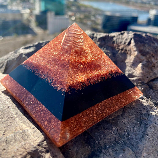 HARMONIC SHIELD. Copper Wrapped Quartz. Full Magic Mix Orgone. Pyramid Energy. Chakra Minerals. EMF Protection. Deep Sleep. Raise Frequency.