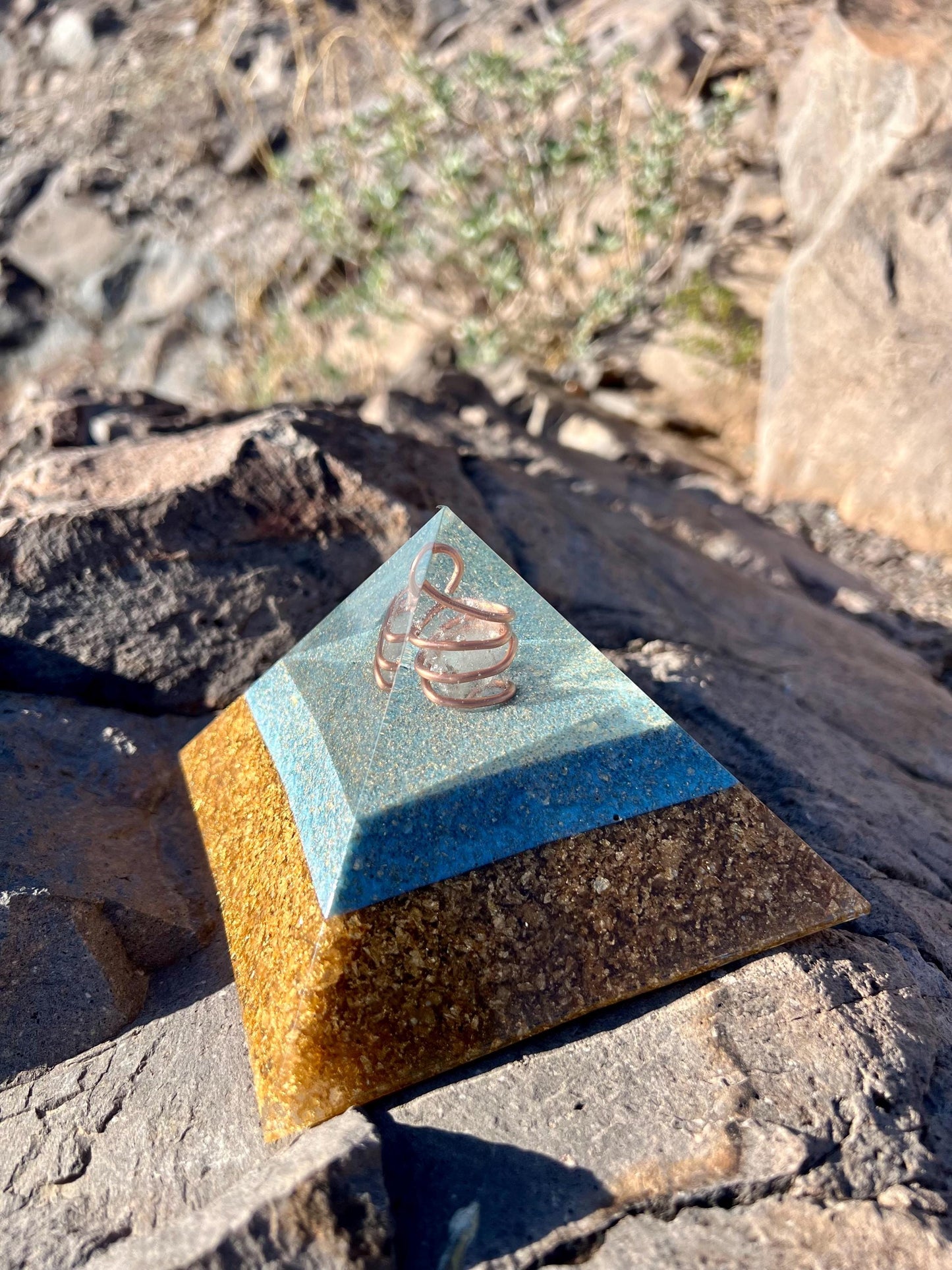 AQUA SUN. Copper Wrapped Quartz Magic Mix Orgone. Giza Pyramid Energy. Crown Chakra Minerals. EMF Protection. Deep Sleep. Raise Frequency.