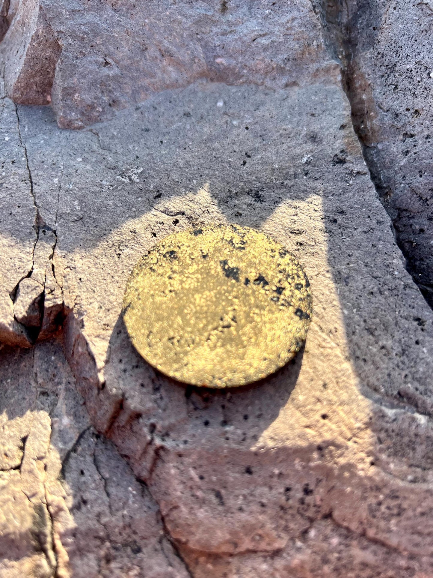 SUPER EMF STICKER 1-Single! Magic Mix Anti-Emf Brass Gilded Cell Phone Sticker Disc