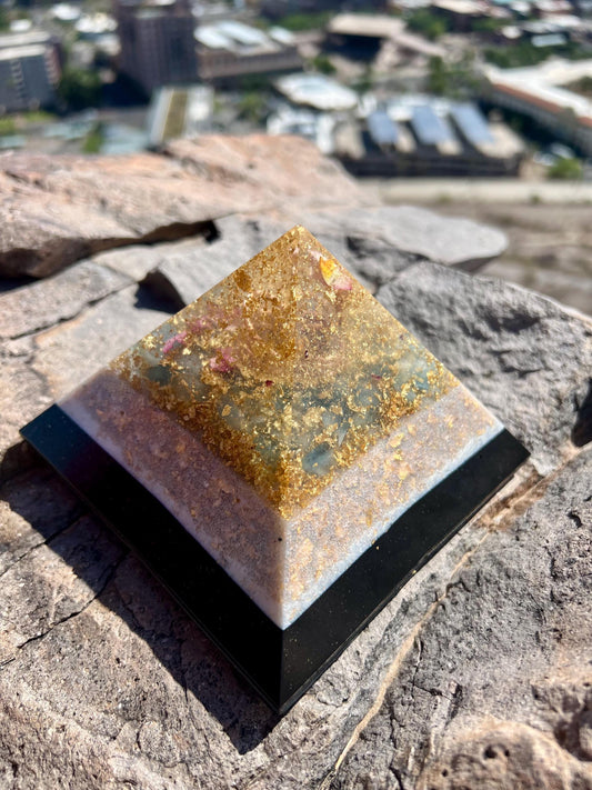 AQUA LIGHT. Aquamarine Shungite Magic Mix Orgone. Giza Pyramid Energy. Throat Balancing Minerals. EMF Protection. Deep Sleep Raise Frequency